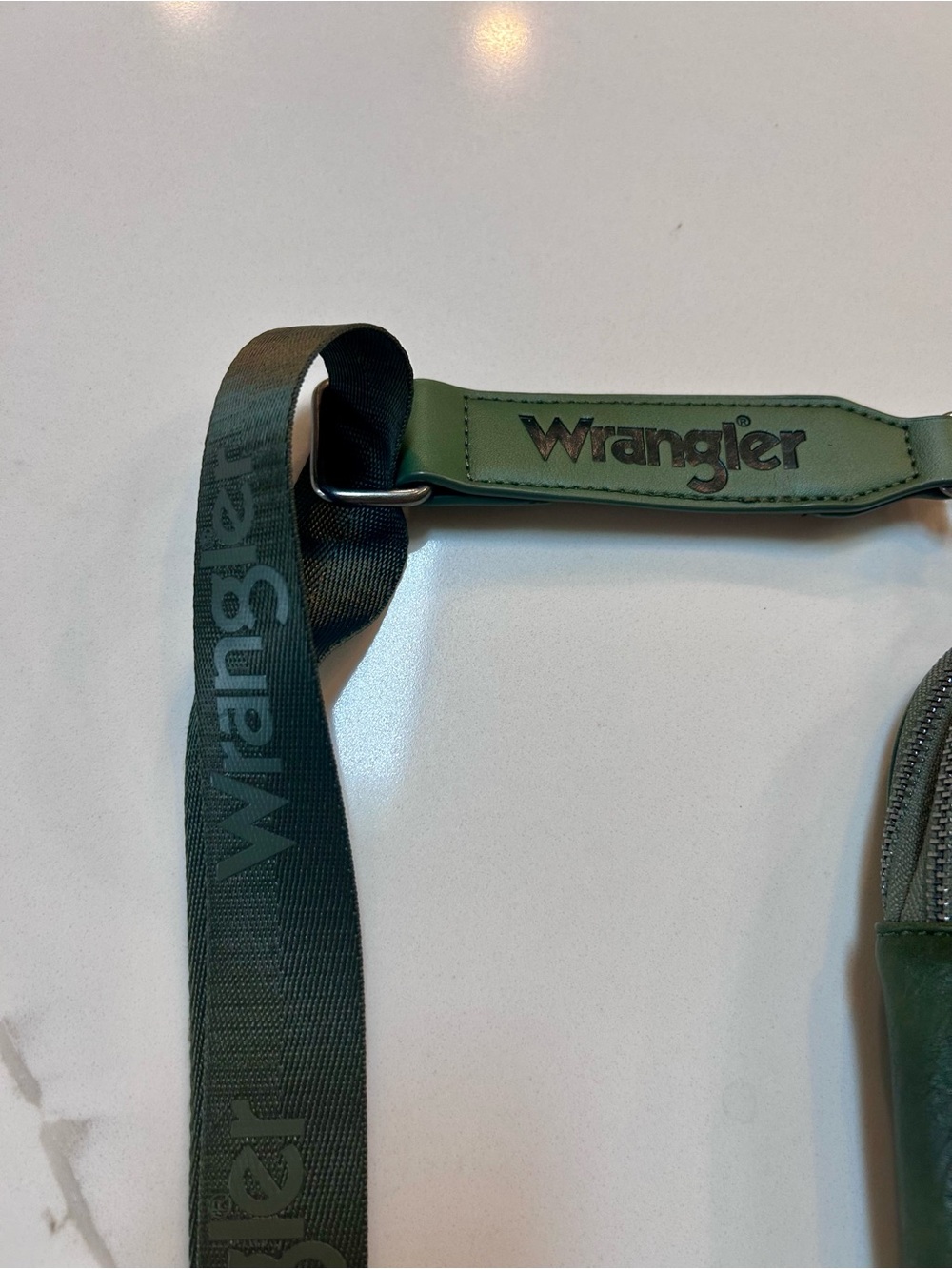 Wrangler Green Crossbody Sling Bag - Picture 5 of 7